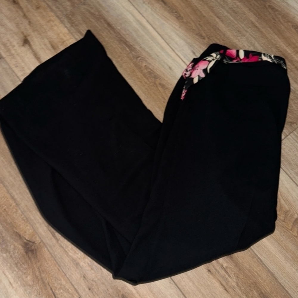 New York & Company Black Pants with Floral Waistband Size 18